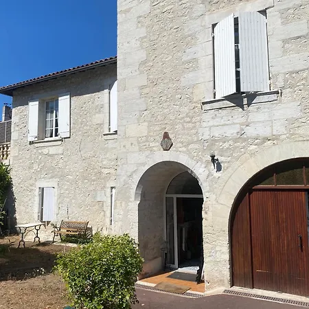 Castel Fadeze, Le Chateau Fantome Διαμέρισμα